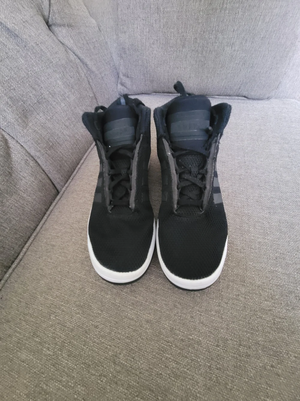 Adidas Originals Veritas Mid Blackout Shoes Size 8